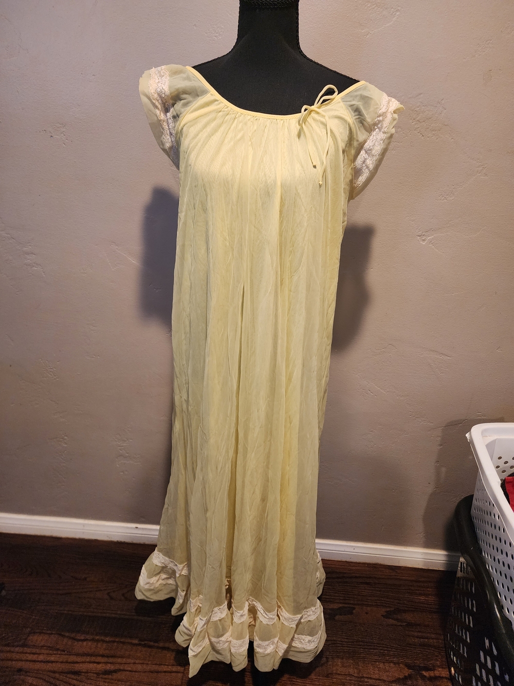 Vintage Light Yellow Lace-Trim Maxi Nightgown